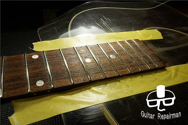 【Gibson】{Fret leveling}{更換牛骨上枕