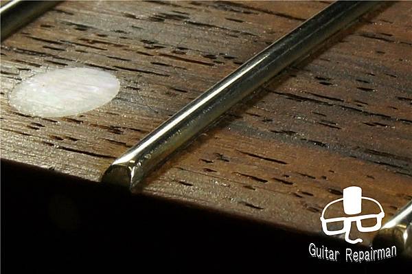 【Gibson】{Fret leveling}{更換牛骨上枕