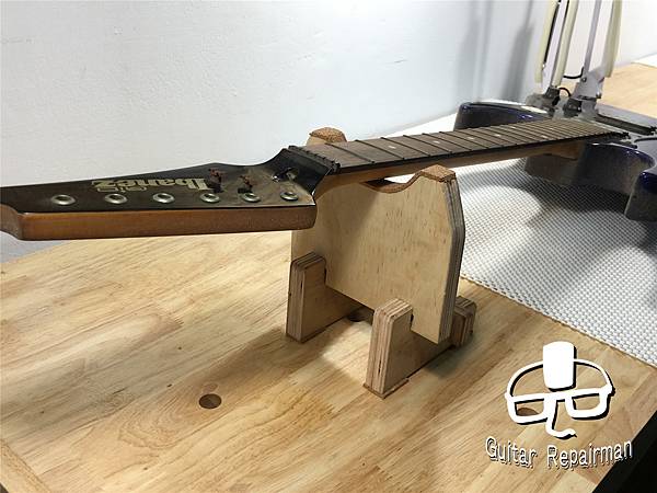 【開箱】Dr.Duck's Guitar Neck Rest