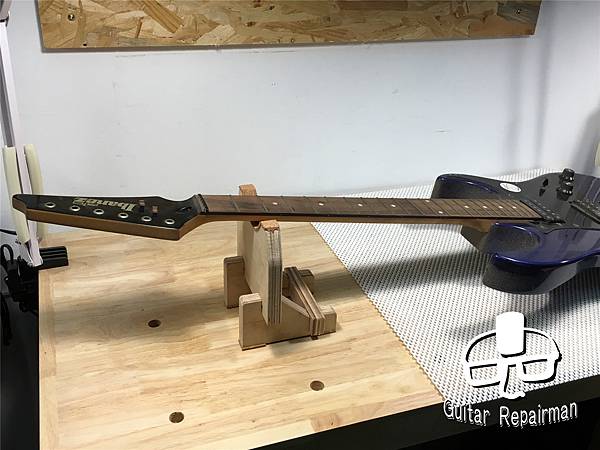 【開箱】Dr.Duck's Guitar Neck Rest