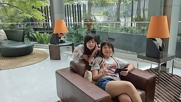 6178005251773042562 6178005251773042562