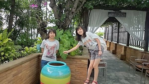 6178005250873799410 6178005250873799410