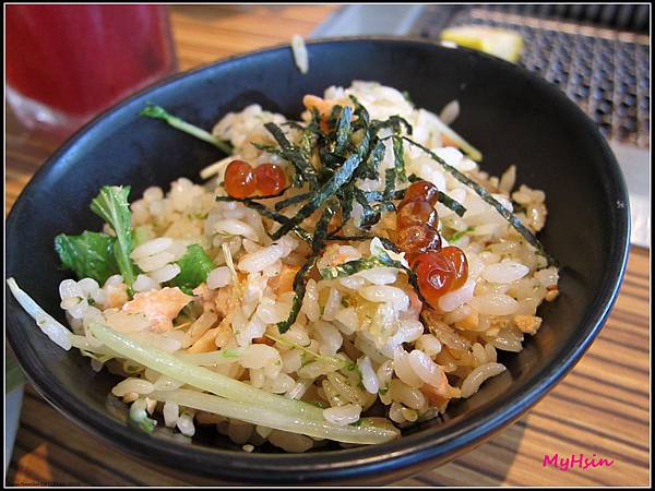 鮭魚拌飯~