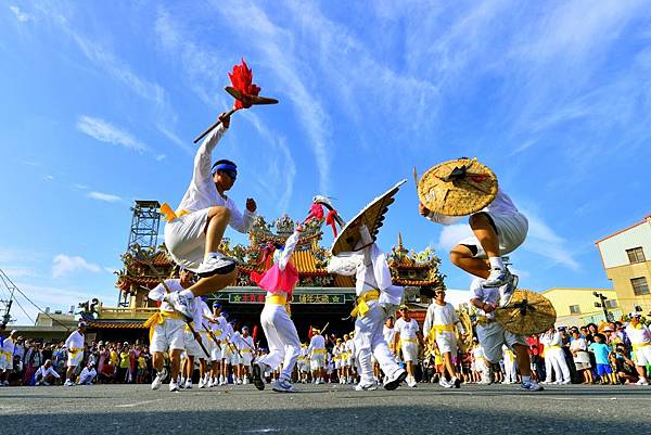 觀旅局15大香科年-1-5佳作_李水財_白鶴陣拜廟采風_安南區.jpg