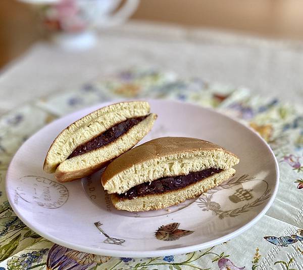 銅鑼燒(Dorayaki)和紫薯餅甜點