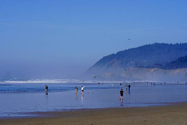 奧瑞岡州西北角海岸著名的Cannon Beach OR