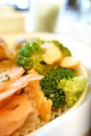 溫馨x方便x美味 外食族的三餐也能擁有家的手作味道 4f小餐盒 準時開飯了 媽咪拜mamibuy