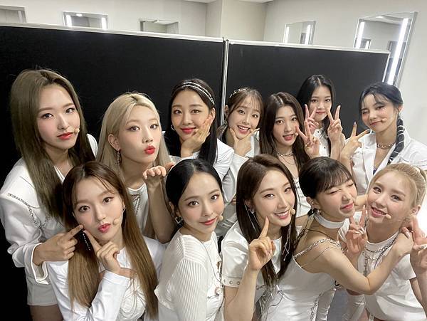 loona.jpeg