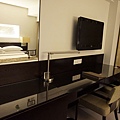 Deluxe Room Desk (Free Wifi All Area)-2.JPG