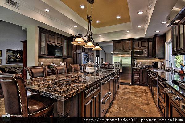 indoor-water-fountains-Kitchen-Traditional-with-dark-cabinets-granite-granite.jpg