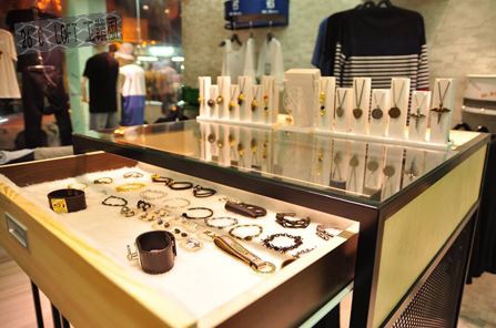 26度C-LOFT 工業風家具設計-服飾店規劃08 26度C-LOFT 工業風家具設計-服飾店規劃08