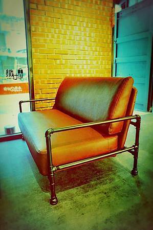 18 CENTUR-LOFT 工業風-水管斜背沙發003.jpg 18 CENTUR-LOFT 工業風-水管斜背沙發003.jpg