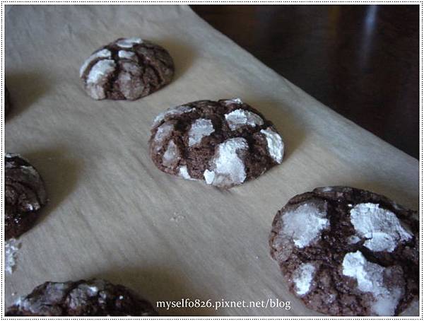 black and white cookies 3.jpg