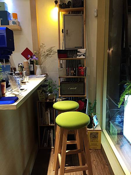 [食記●台中] Sailing Room 儉約卻不簡單的咖啡店