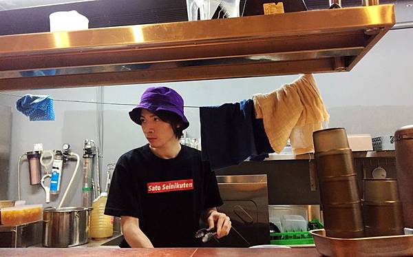 [食記●台北] 佐藤精肉店akiba，光華商圈填飽肚子的好去處。