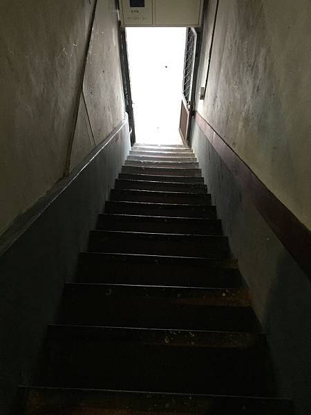 [食記●台北] 佐藤精肉店akiba，光華商圈填飽肚子的好去處。