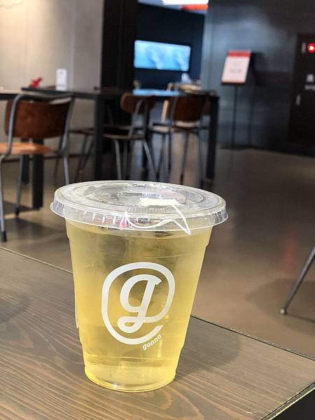 [食記●台北] Gonna EAT 內湖最大推的好吃好喝雄獅品牌餐廳