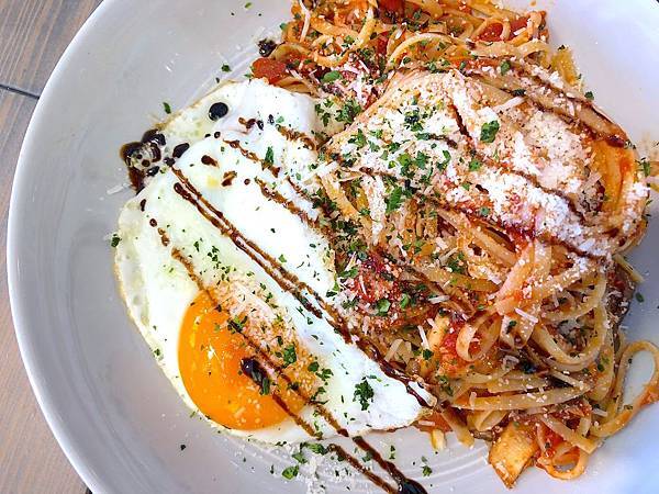 [食記●台北] Gonna EAT 內湖最大推的好吃好喝雄獅品牌餐廳