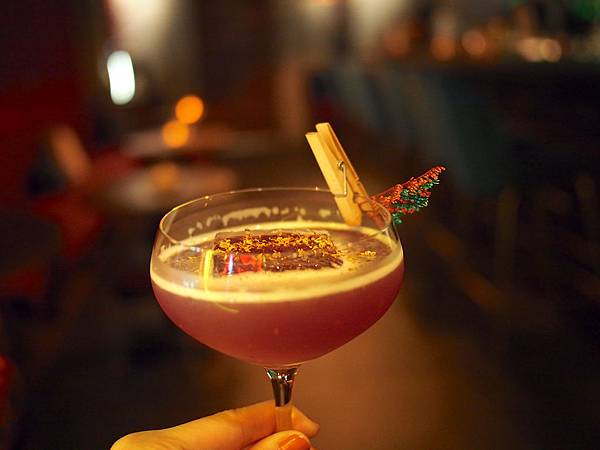 [食記●新竹] Bar Approx.將進酒，竹科金山街的新綠洲去吃美食喝特色調酒吧！