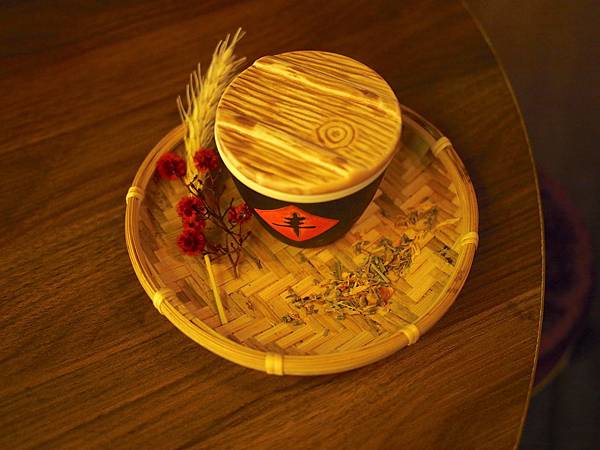 [食記●新竹] Bar Approx.將進酒，竹科金山街的新綠洲去吃美食喝特色調酒吧！