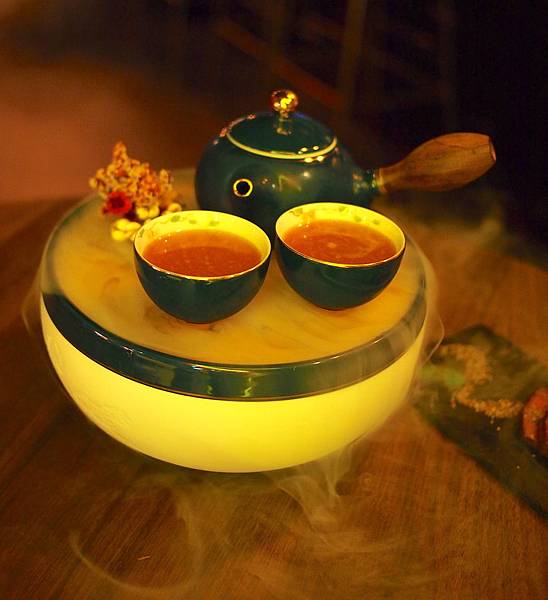 [食記●新竹] Bar Approx.將進酒，竹科金山街的新綠洲去吃美食喝特色調酒吧！