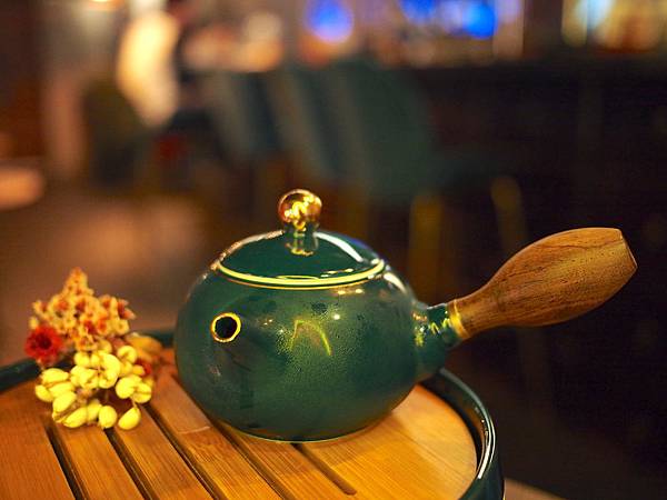 [食記●新竹] Bar Approx.將進酒，竹科金山街的新綠洲去吃美食喝特色調酒吧！