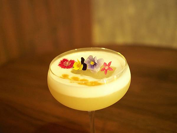 [食記●新竹] Bar Approx.將進酒，竹科金山街的新綠洲去吃美食喝特色調酒吧！