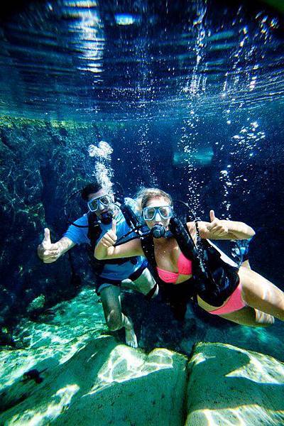 關島PIC人魚共泳池