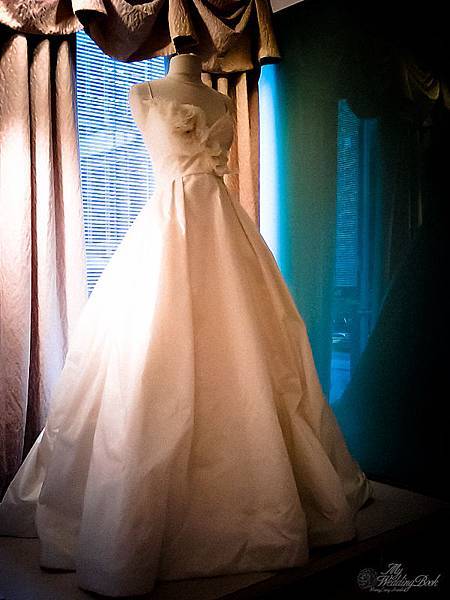 pricillaofboston_bridalsale_01.jpg pricillaofboston_bridalsale_01.jpg
