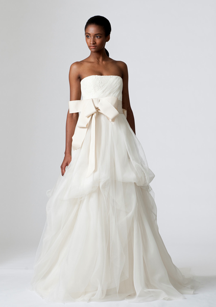 verawang_wedding_dress_dinah.png