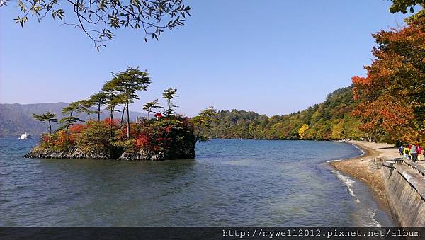 5十和田湖2.jpg