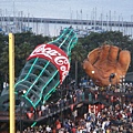 AT&T_Park_-_Coke_bottle_and_glove