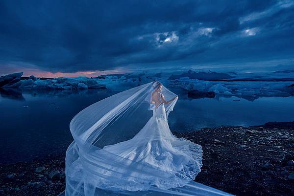 冰島海外婚紗 <東法Donfer團隊>給予我們一生難忘的夢幻