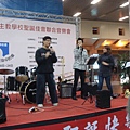 努馬社表演