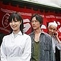 活躍於戲劇的奈央（「小町」，與堺雅人合演，2004年7月28日）