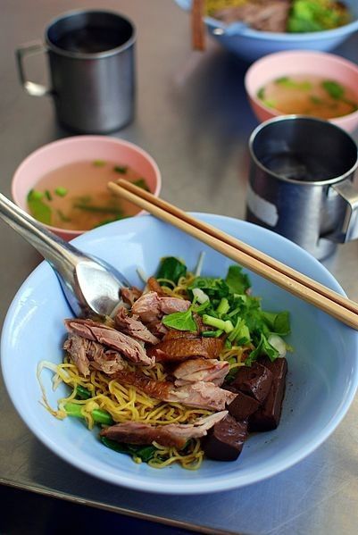 鴨肉雞蛋麵บะหมี่แห้งเป็ด.jpg