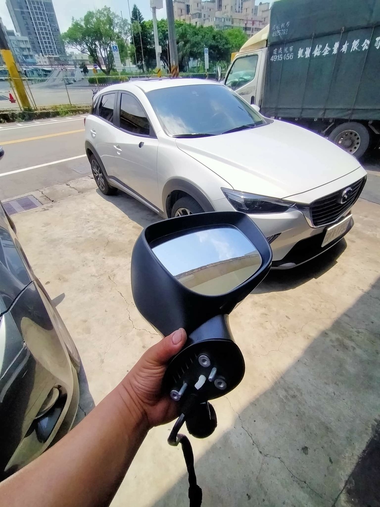 馬自達 CX3 (2015年迄今) 電動後視鏡無法收折修復。