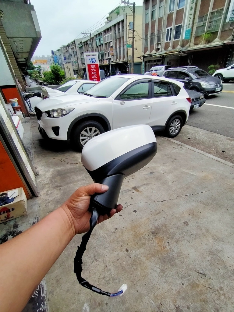 馬自達 CX5 (2012年~2014年）電動後視鏡無法收折修復。