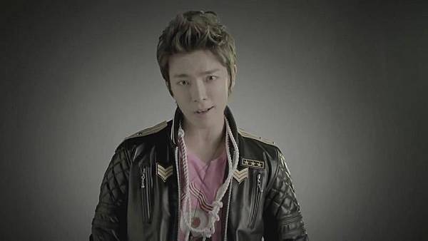 Super Junior 슈퍼주니어_Mr.Simple_MUSICVIDEO[14-48-28].jpg