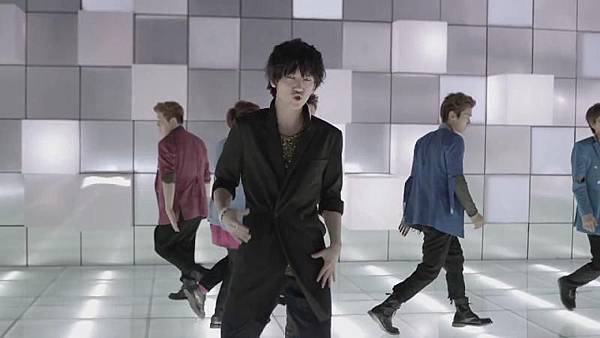 Super Junior 슈퍼주니어_Mr.Simple_MUSICVIDEO[23-21-09].jpg