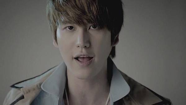 Super Junior 슈퍼주니어_Mr.Simple_MUSICVIDEO[23-25-02].jpg