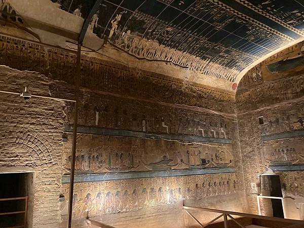 LINE_ALBUM_20240331401-埃及Giza _Ting 隨手拍_250323_47.jpg LINE_ALBUM_20240331401-埃及Giza _Ting 隨手拍_250323_47.jpg