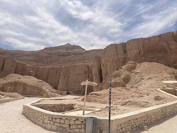 LINE_ALBUM_20240331401-埃及Giza _Ting 隨手拍_250323_45.jpg LINE_ALBUM_20240331401-埃及Giza _Ting 隨手拍_250323_45.jpg