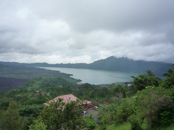 金塔馬尼火山