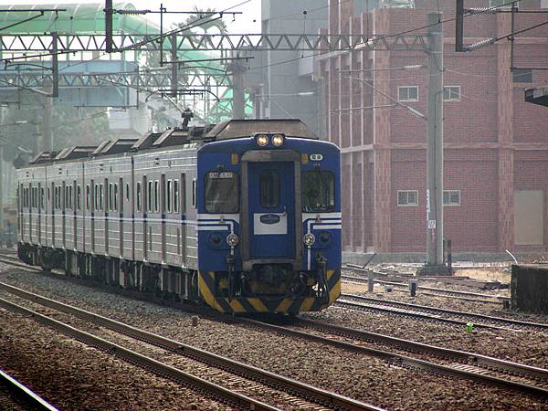 電車在二水(A229773)