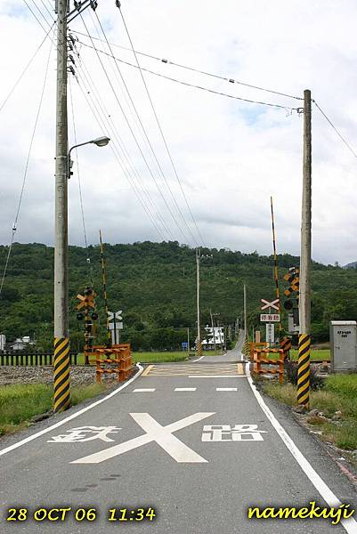 三民南方平交道