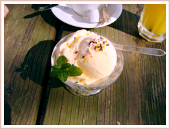 手工冰淇淋...哈密瓜口味