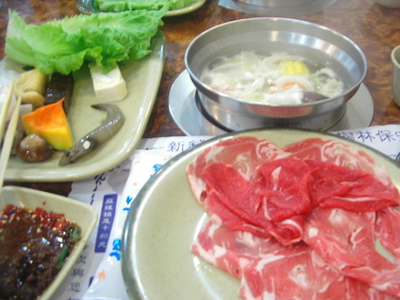 桌上的食物  