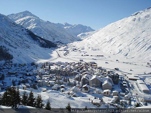 20111227-40 即將抵逹 Andermatt之窗外美景.JPG