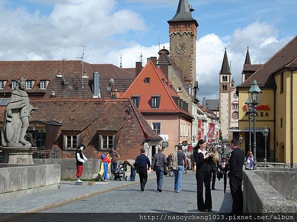 100827.6Würzburg Alte Mainbrücke伍茲堡之舊梅因橋,建於15~16世紀.JPG